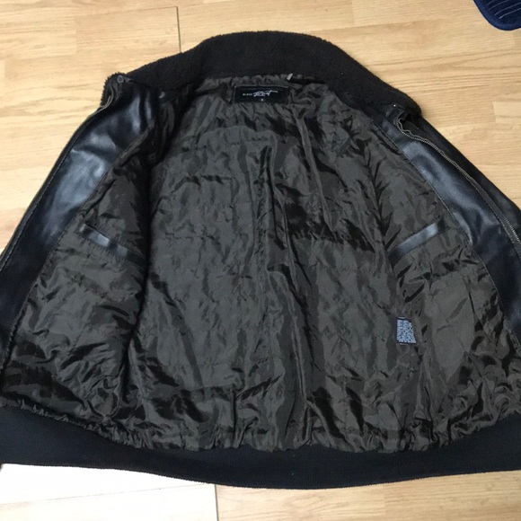 Leather jacket - Picture 3 of 4